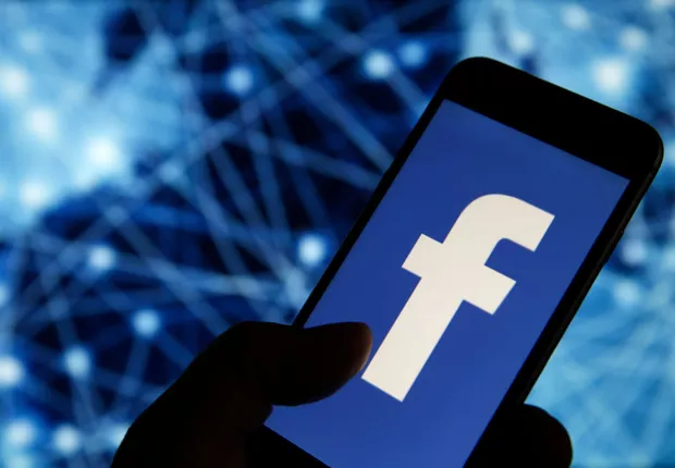 - https://marenzo.us/facebook-a-resiliencia-da-plataforma-na-era-das-redes-sociais/