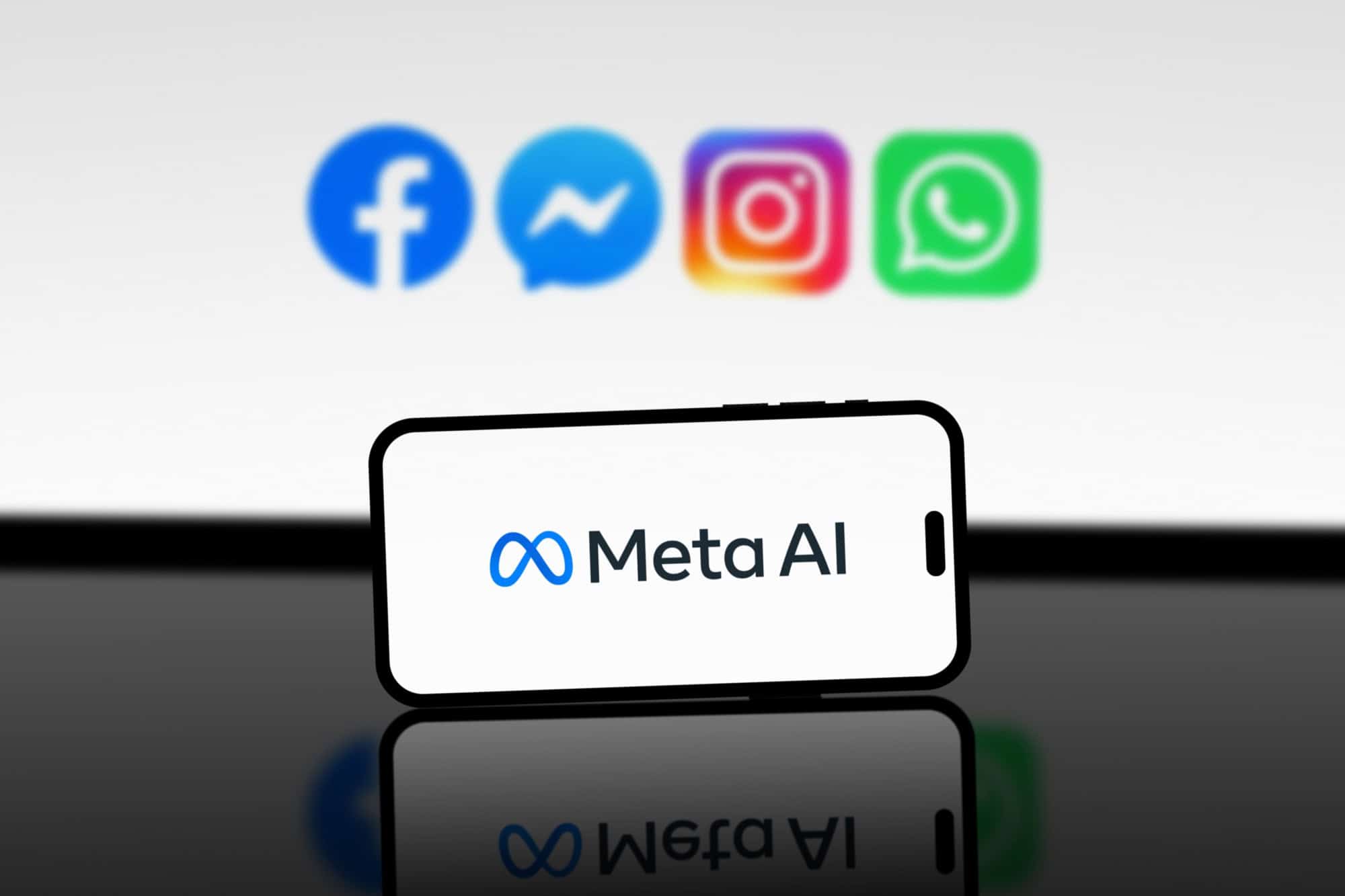 - https://marenzo.us/ia-da-meta-chega-ao-brasil-integrando-ao-whatsapp-instagram-e-facebook/